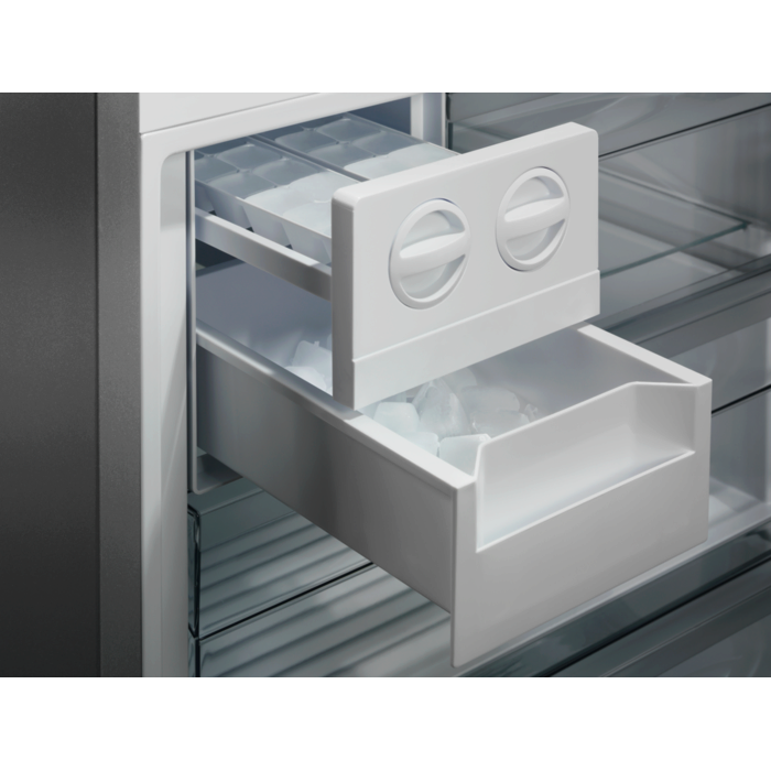 Electrolux - Ελεύθερος ψυγειοκαταψύκτης - LNT7MD58X