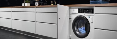 Εντοιχιζόμενο πλυντήριο στεγνωτήριο της Electrolux