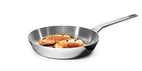 Κρέας που τηγανίζεται στο Τηγάνι Infinite Chef