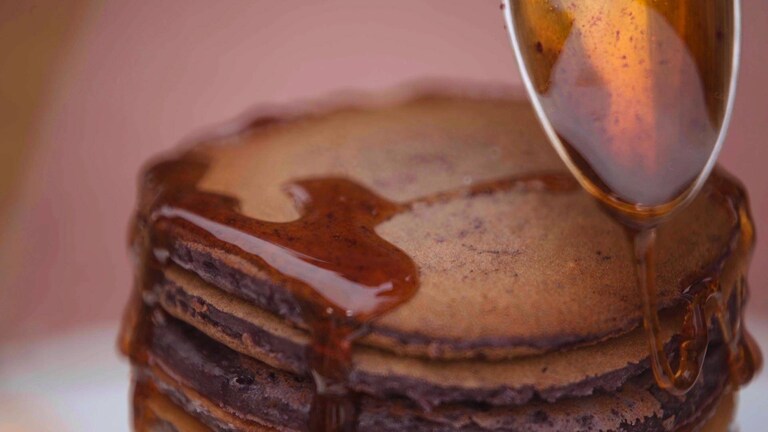 Vegan blueberry pancakes